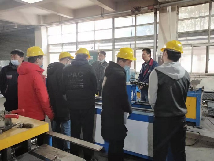 热烈欢迎河南工业大学师生到我司参观学习！